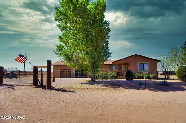 $209,000 | 5215 Sunizona Drive, Pearce, AZ 85625