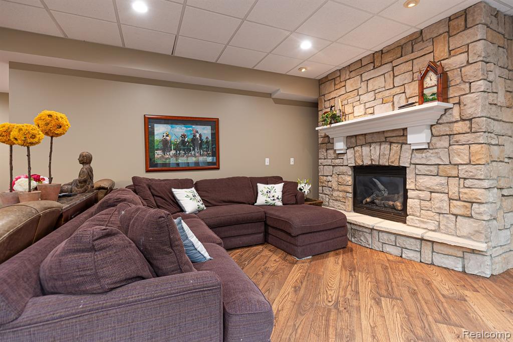 1152 Autumnview Drive Rochester, MI 48307 - Photo 40 of 59