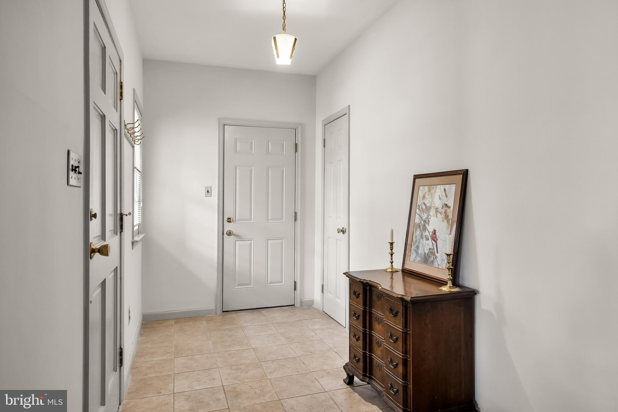 20 Doncaster Road Cherry Hill, NJ 08003 - Photo 5 of 45