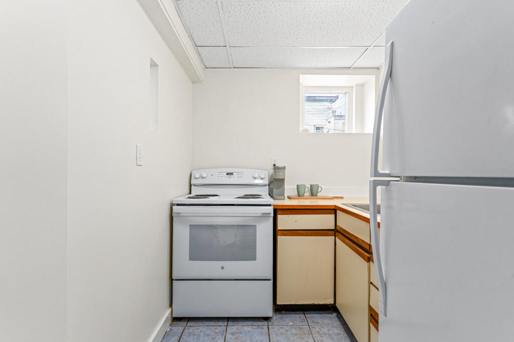 145 Sherman Street, Unit A Portland, ME 04101 - Photo 20 of 26 DSC03964