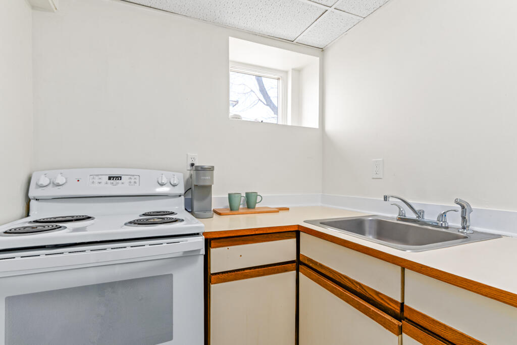 145 Sherman Street, Unit A Portland, ME 04101 - Photo 22 of 26 DSC03960