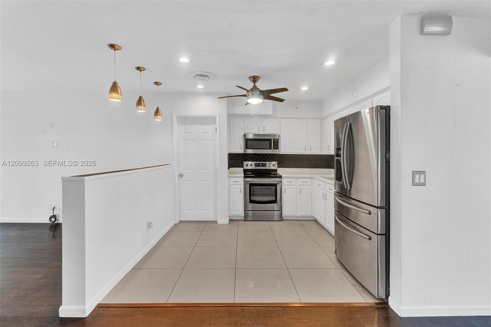 4005 Johnson Street Hollywood, FL 33021 - Photo 5 of 57 Gallery Image 5