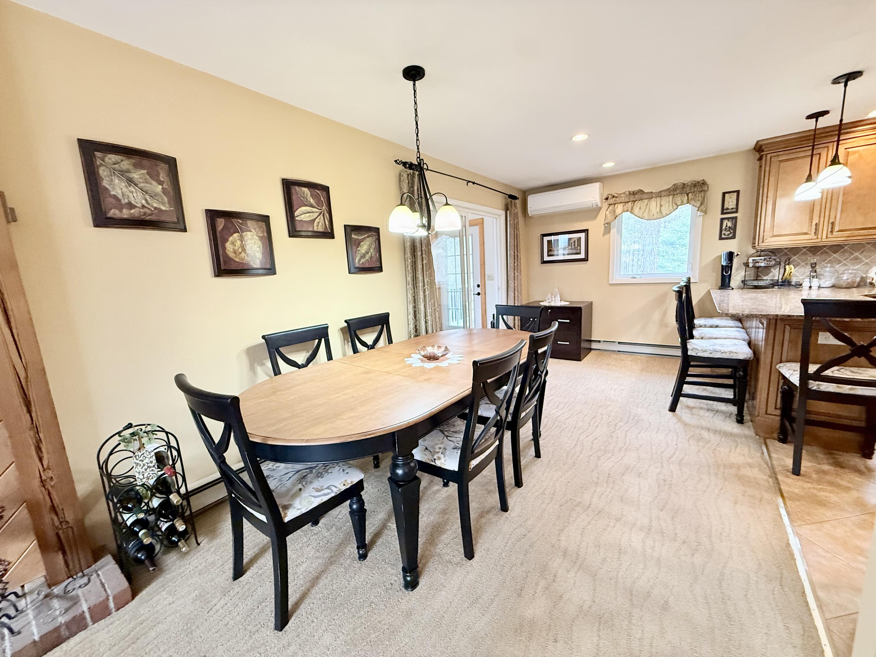 35 Knob Hill Road Peru, NY 12972 - Photo 11 of 31 Dining room