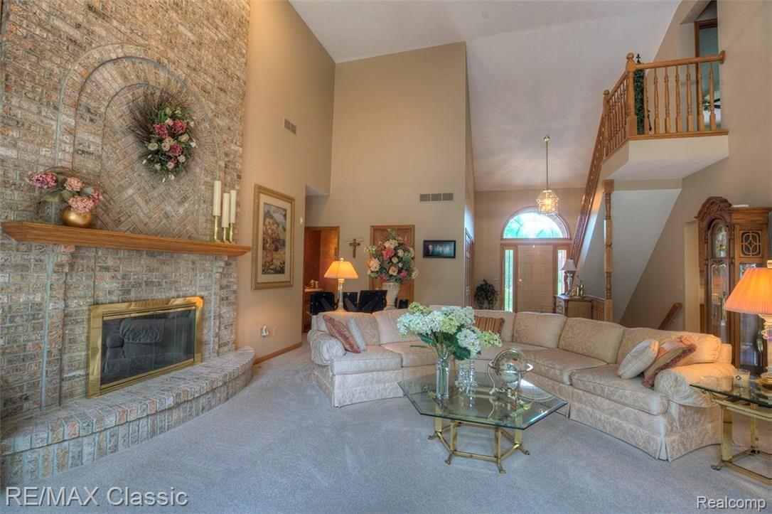 9495 Quail Ridge Run Brighton, MI 48114 - Photo 13 of 85 12hdr.jpg