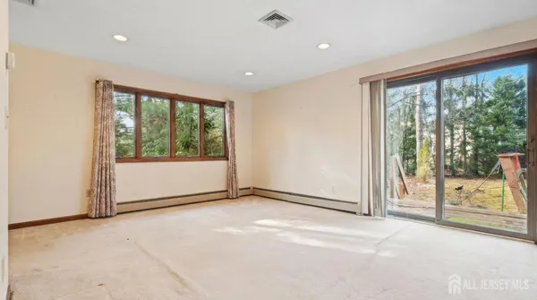 $735,000 | 274 Aldrich Road, Howell, NJ 07731