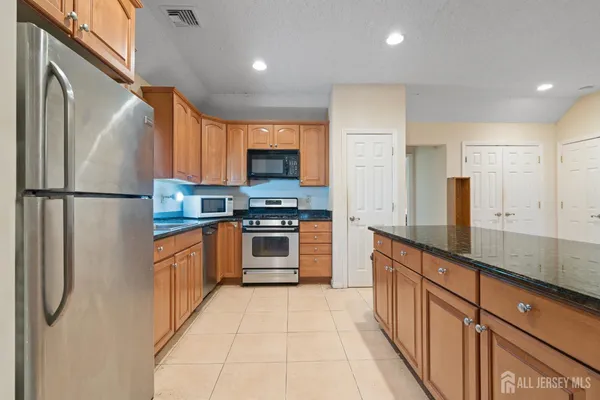 $735,000 | 274 Aldrich Road, Howell, NJ 07731