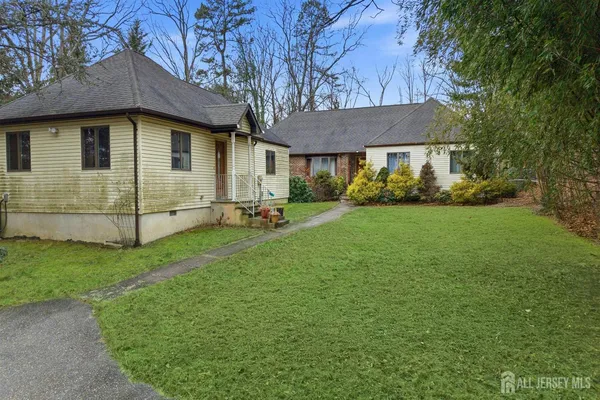 $735,000 | 274 Aldrich Road, Howell, NJ 07731