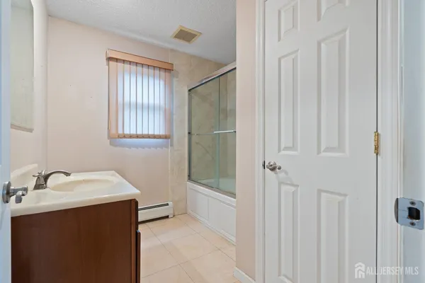 $735,000 | 274 Aldrich Road, Howell, NJ 07731