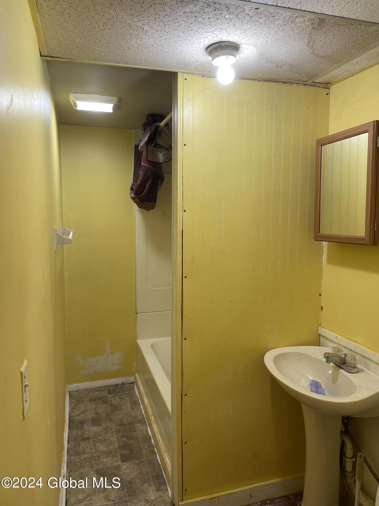 64 Clinton Street Albany, NY 12202 - Photo 10 of 11 IMG_6458