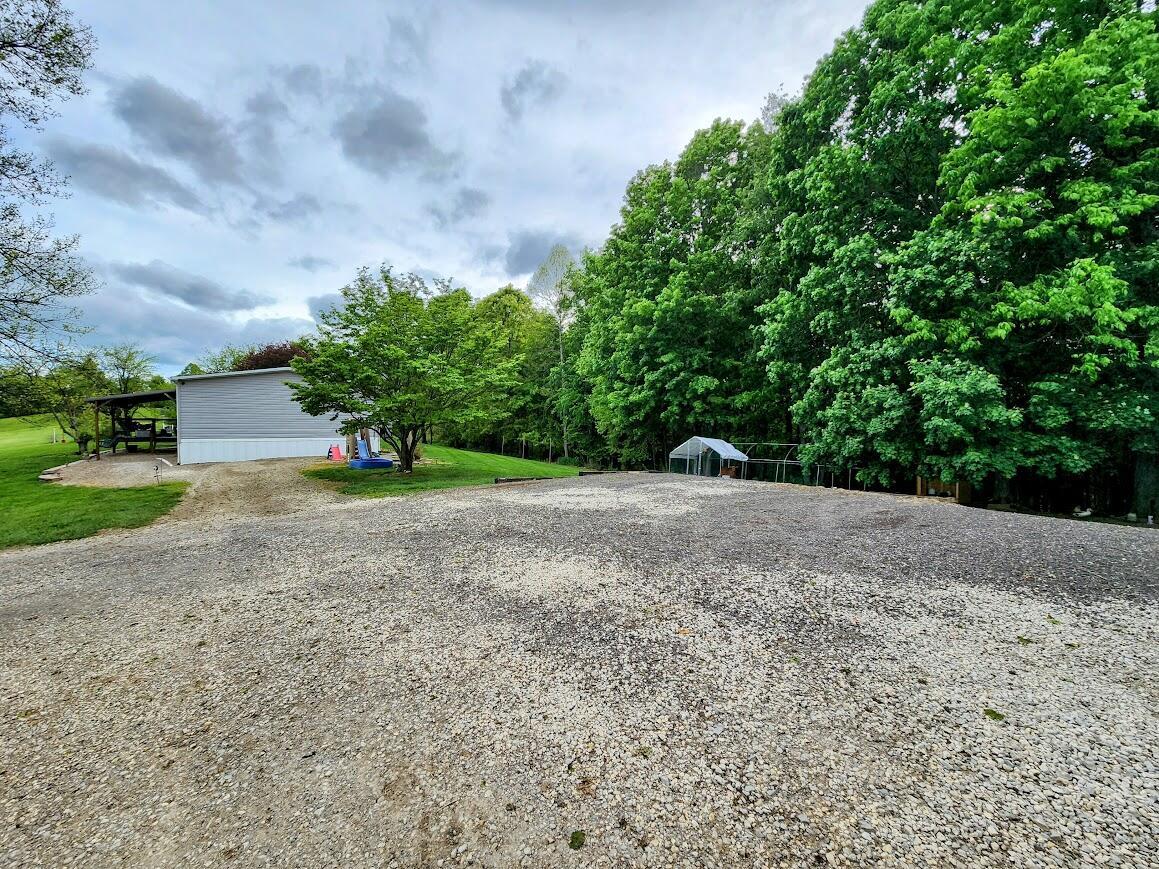 62525 Institute Road Lore City, OH 43755 - Photo 27 of 41 20250513_184727~2