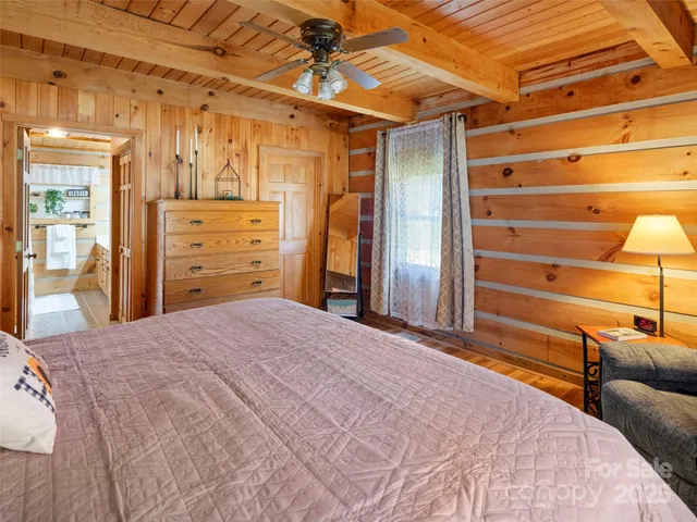 a bed room with a bed and a closet