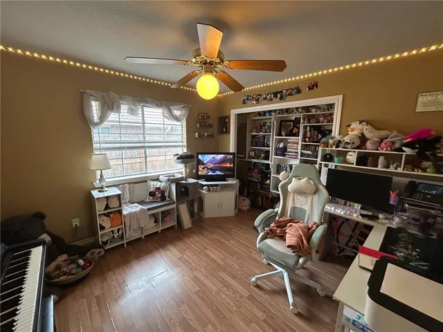 $1,500 | 919 Sun Meadows Street, College Station, TX 77845