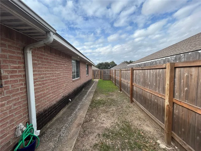 $1,500 | 919 Sun Meadows Street, College Station, TX 77845