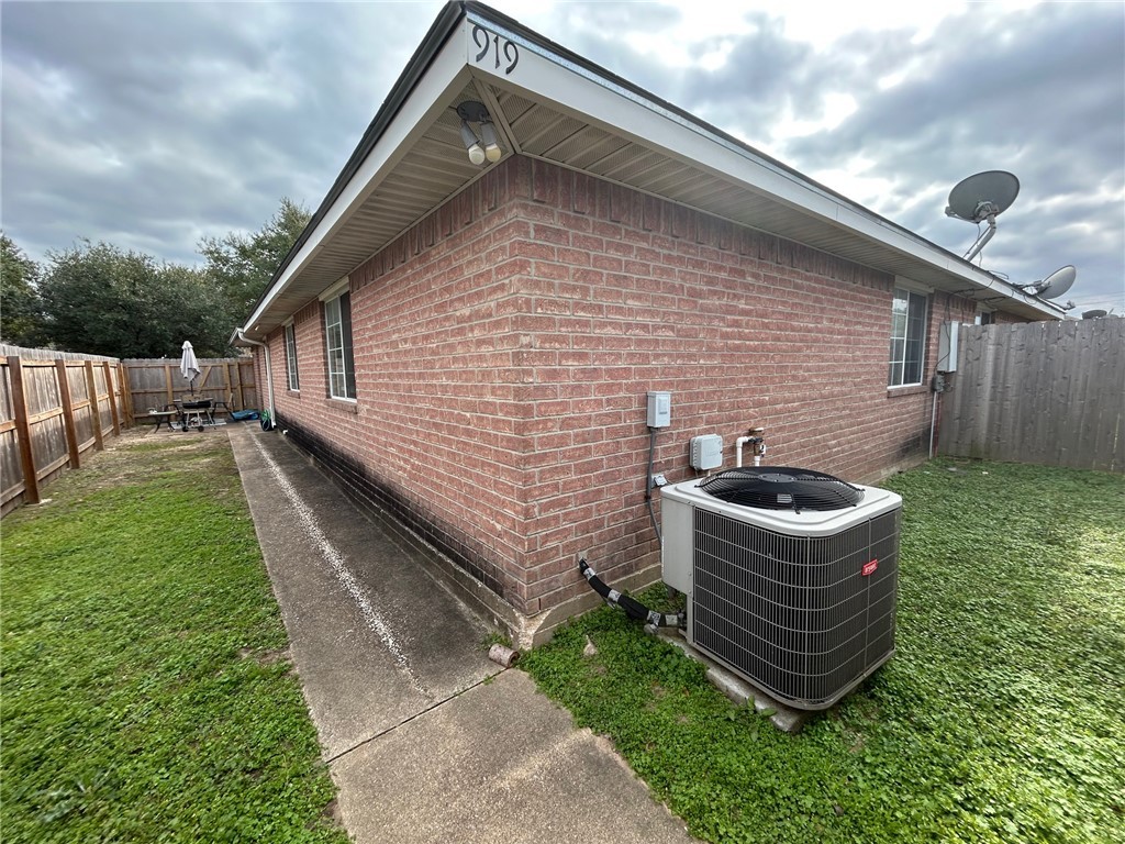 919 Sun Meadows Street College Station, TX 77845 - Photo 18 of 21