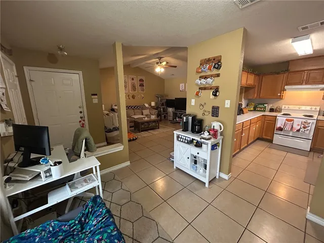 $1,500 | 919 Sun Meadows Street, College Station, TX 77845