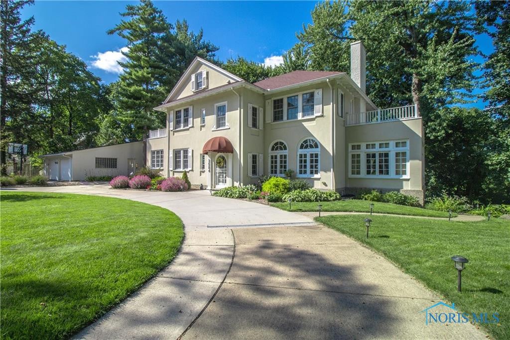3584 Ridgewood Road Toledo, OH 43606 - Photo 3 of 50 Gallery Image 3