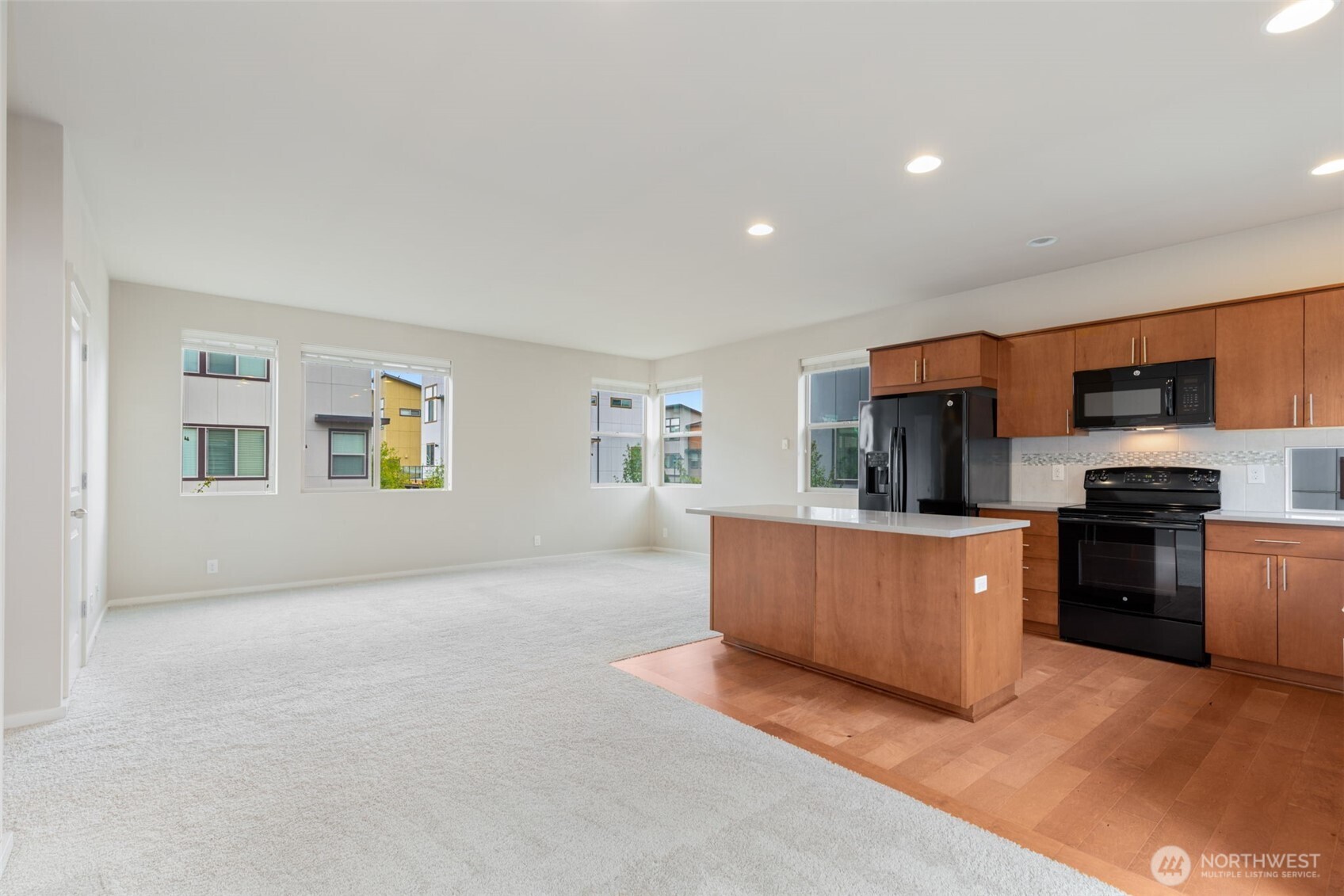 314 Chelan Avenue Northeast Renton, WA 98059 - Photo 11 of 33