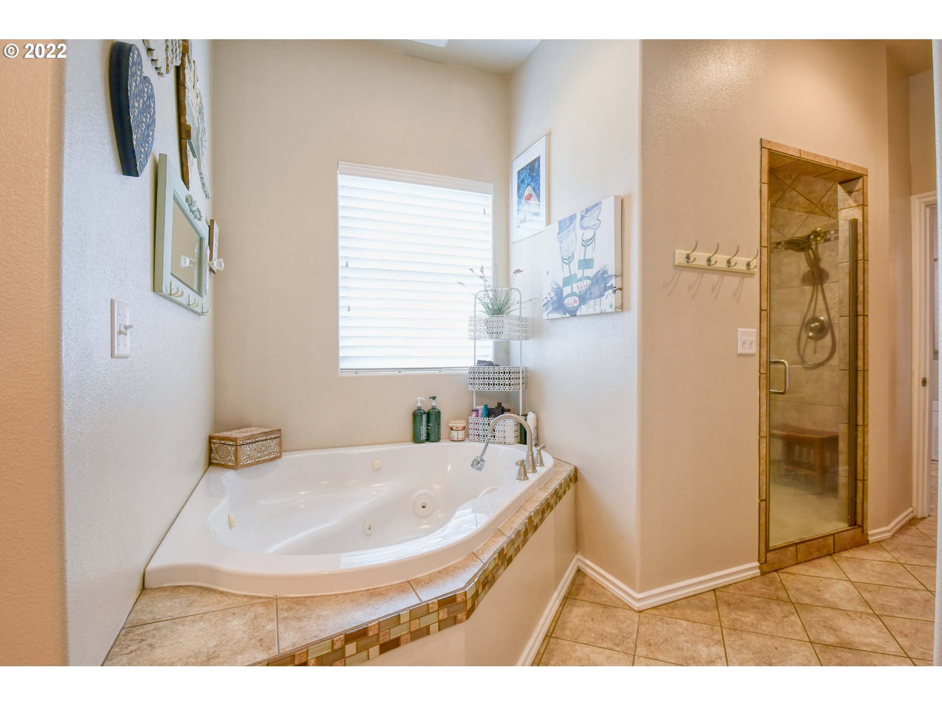 33104 Stage Gulch Road Stanfield, OR 97875 - Photo 16 of 32 a bathroom with a sink and a mirror