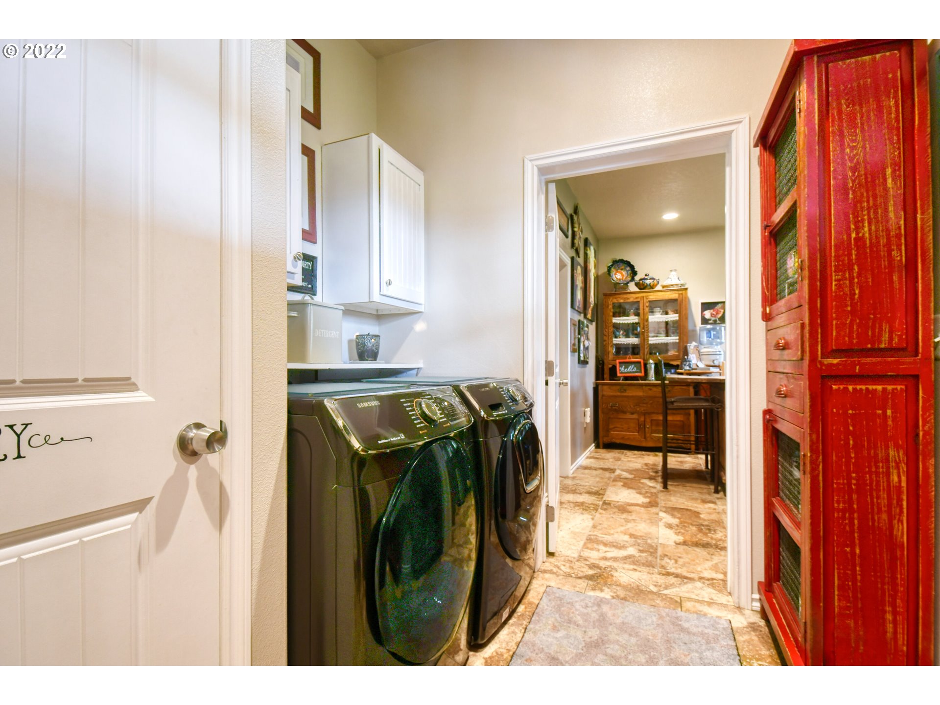 33104 Stage Gulch Road Stanfield, OR 97875 - Photo 25 of 32 a utility room with dryer and washer