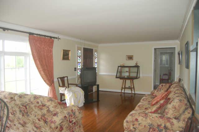 231 Cherokee Road Hendersonville, TN 37075 - Photo 3 of 20 Gallery Image 3