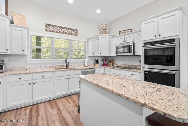 $619,900 | 5000 Allen Road, Hernando, MS 38632