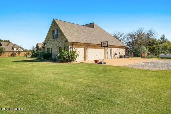 $619,900 | 5000 Allen Road, Hernando, MS 38632