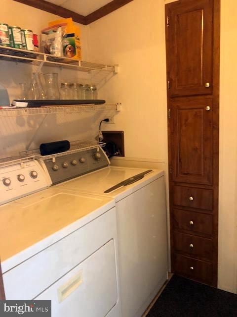 16923 Alcott Road Hagerstown, MD 21740 - Photo 14 of 38 Laundry Room with built ins