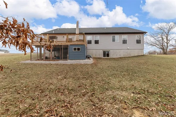 $459,000 | 70 Whiteside Estates Drive, Silex, MO 63377