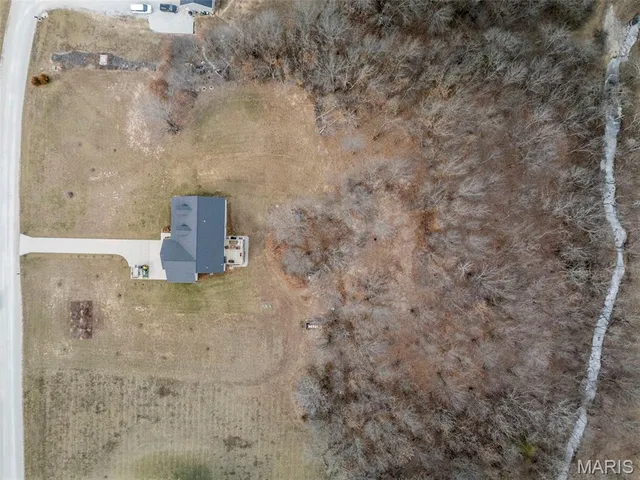 $466,200 | 70 Whiteside Estates Drive, Silex, MO 63377