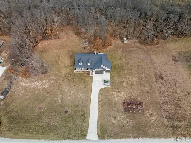 $466,200 | 70 Whiteside Estates Drive, Silex, MO 63377