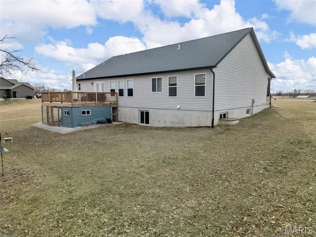 $466,200 | 70 Whiteside Estates Drive, Silex, MO 63377