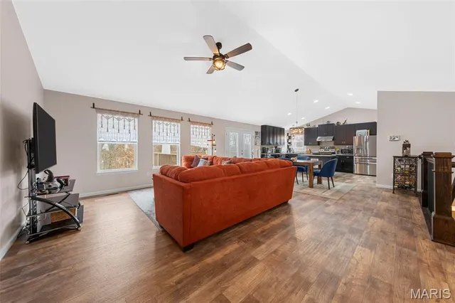 $466,200 | 70 Whiteside Estates Drive, Silex, MO 63377