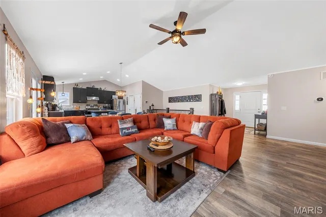 $466,200 | 70 Whiteside Estates Drive, Silex, MO 63377