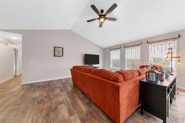 $466,200 | 70 Whiteside Estates Drive, Silex, MO 63377