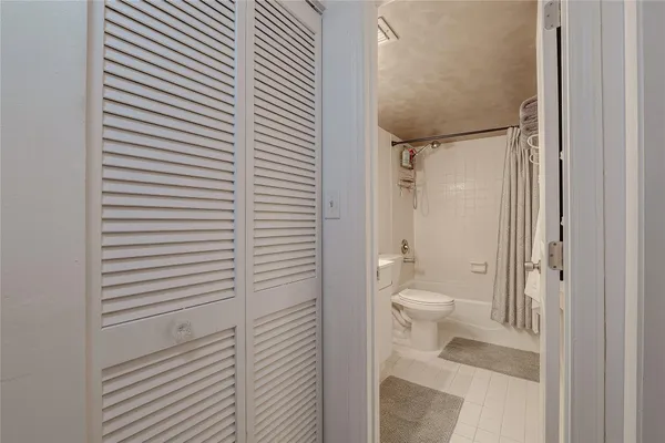 $139,000 | 3920 Inverrary Boulevard, Unit 404C, Lauderhill, FL 33319