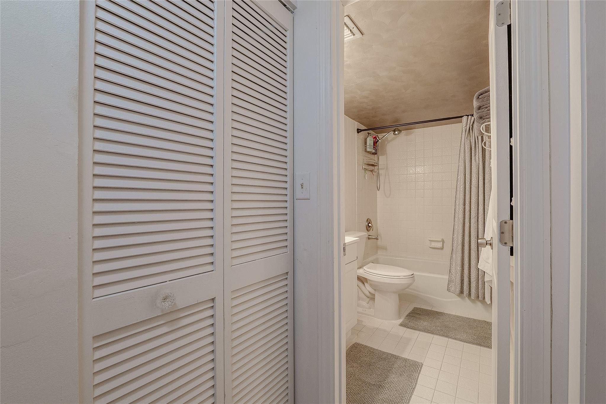 3920 Inverrary Boulevard, Unit 404C Lauderhill, FL 33319 - Photo 27 of 51 Photo 27