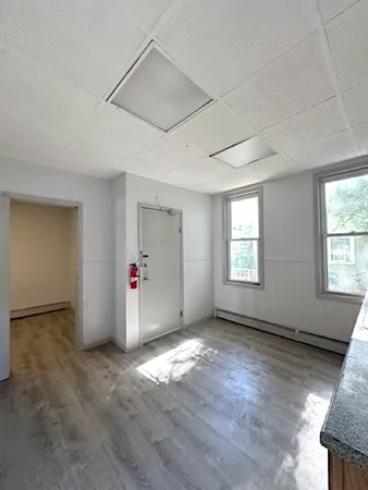 $1,950 | 98 Andrew Street, Bayonne, NJ 07002