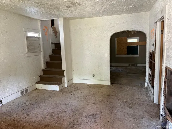 $16,500 | 2509 Brown Street, Flint, MI 48503