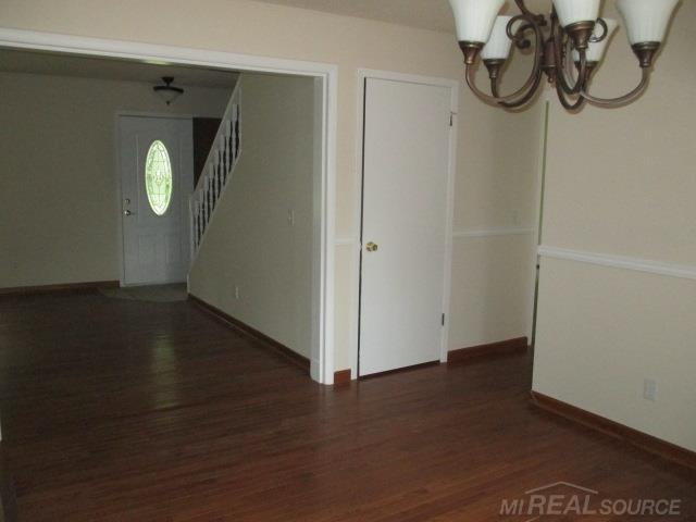 4528 Jerome Road Clarkston, MI 48346 - Photo 6 of 25