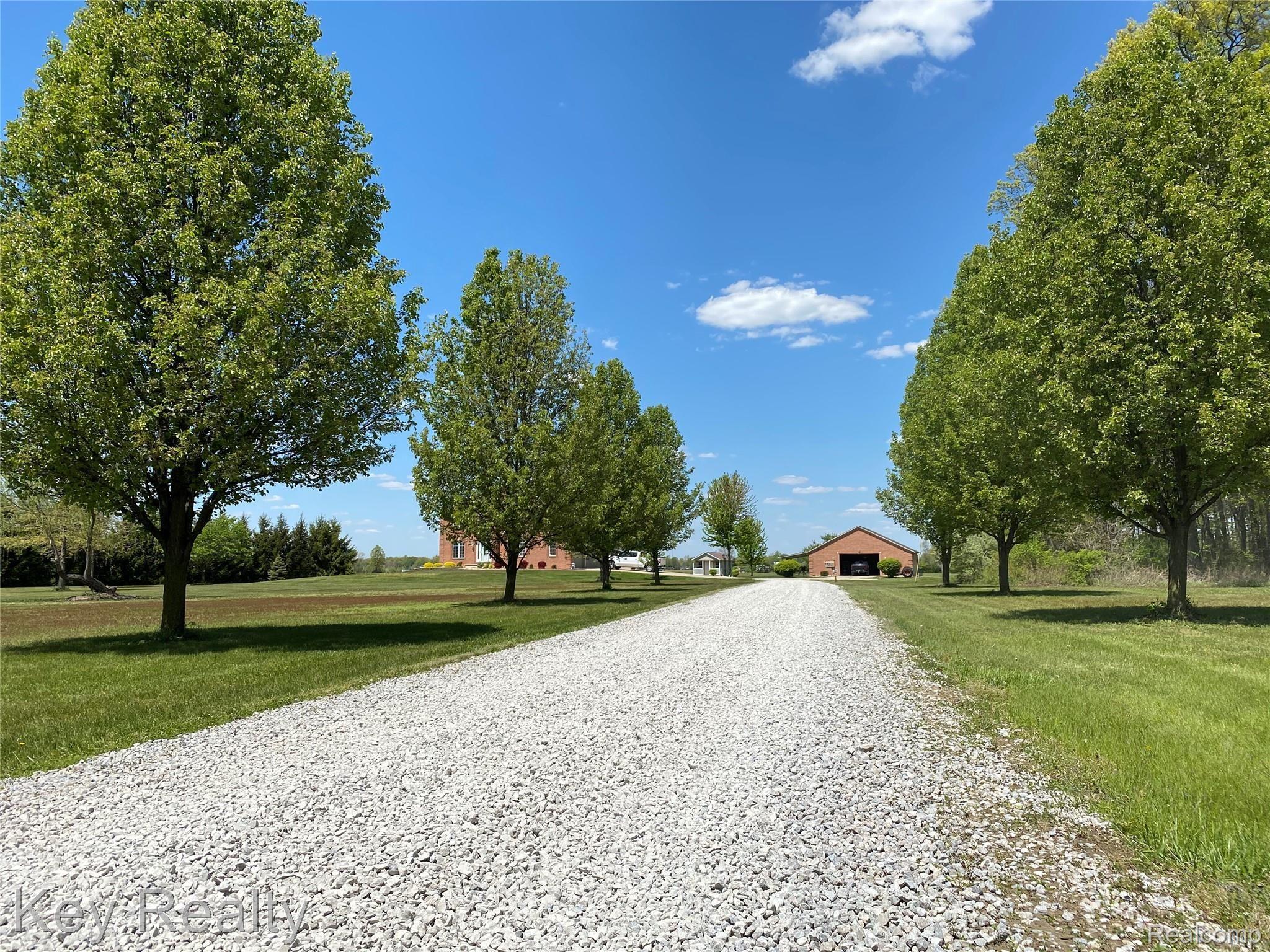 2020 Samaria Road Temperance, MI 48182 - Photo 20 of 70 5771F296-4BD0-421D-BC3D-594A41824743.jpeg