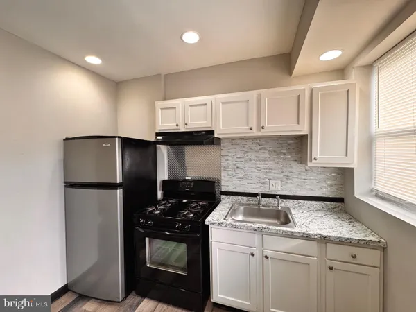 $2,045 | 1033 North Fulton Avenue, Baltimore, MD 21217