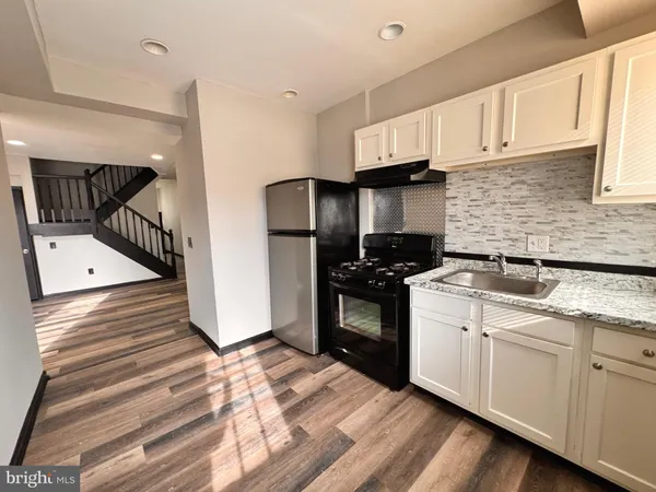 $2,045 | 1033 North Fulton Avenue, Baltimore, MD 21217