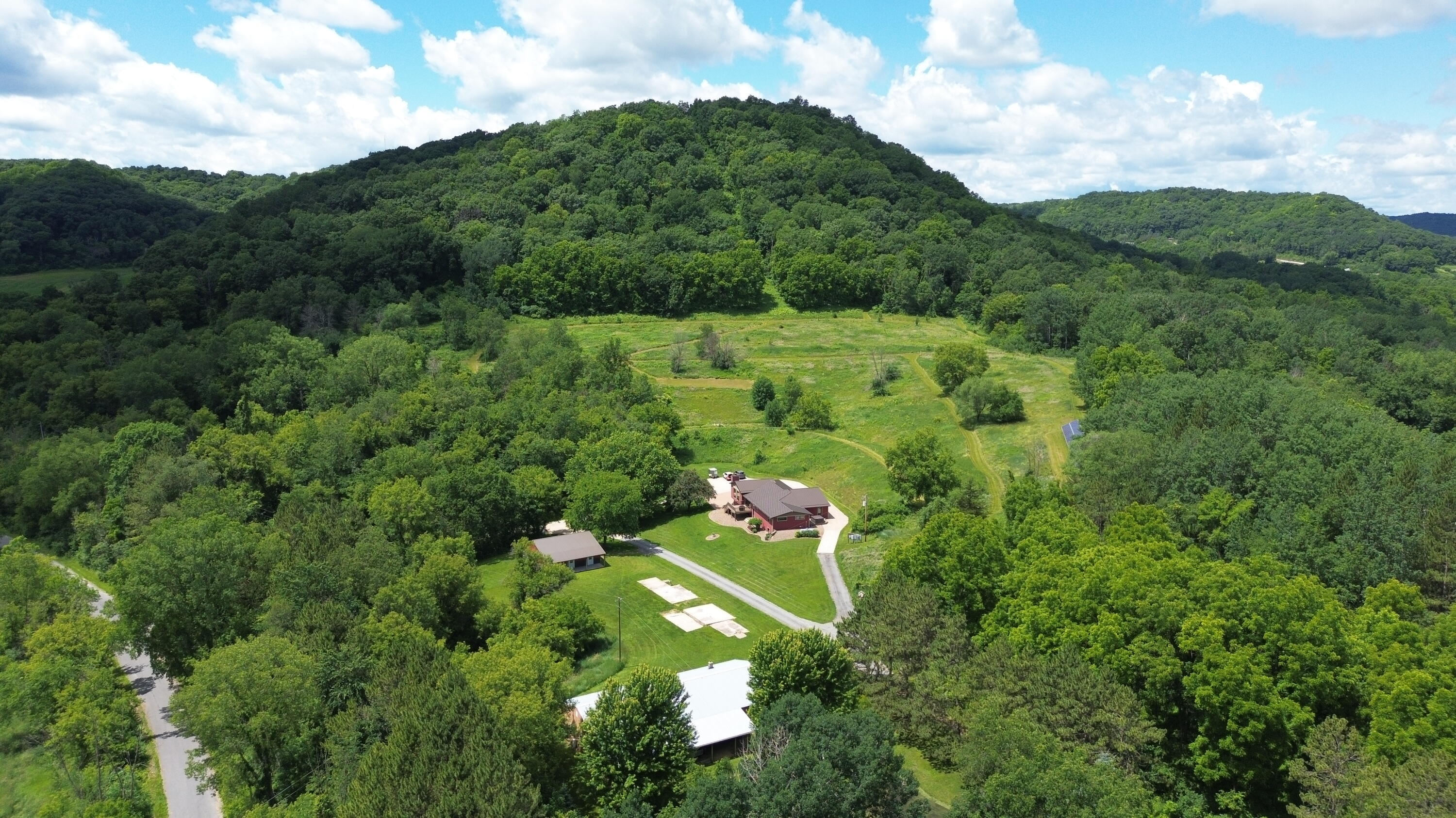 580 Skunk Hollow Road La Crescent, MN 55947 - Photo 71 of 83 Aerial