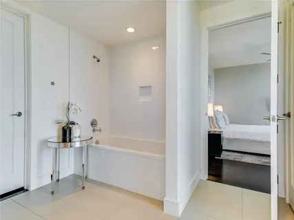$2,240,000 | 222 West Avenue, Unit 1901, Austin, TX 78701