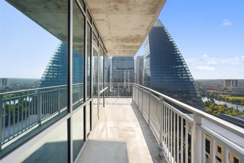 $2,290,000 | 222 West Avenue, Unit 1901, Austin, TX 78701