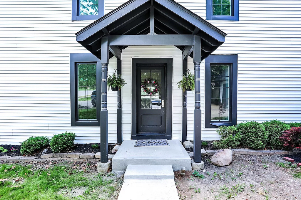 4402 East 116th Street, Carmel, IN 46033 Compass