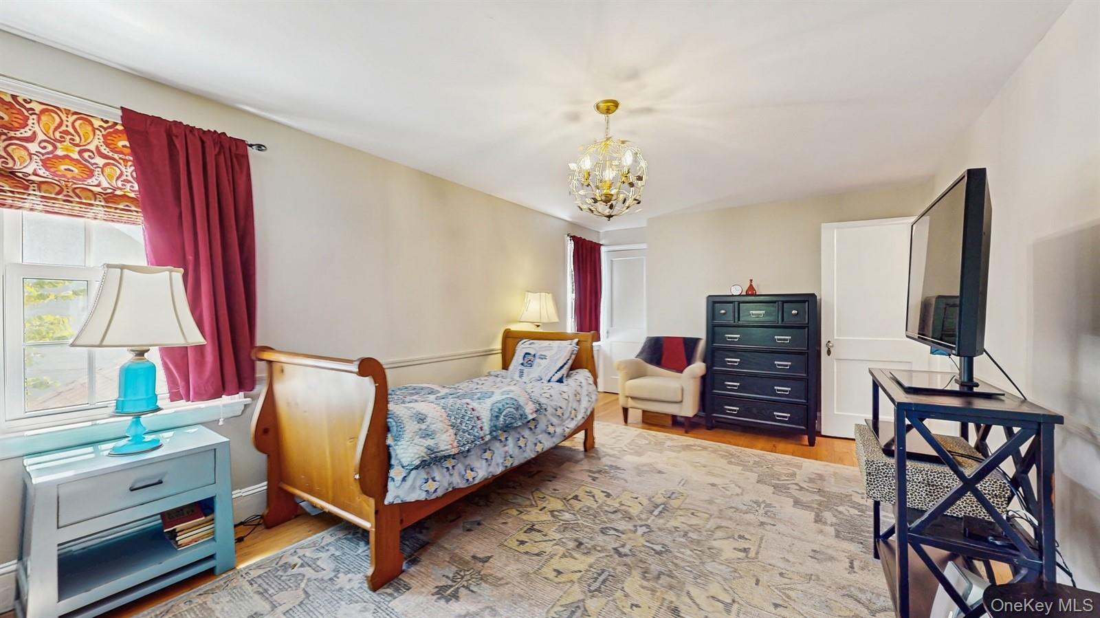 98 Jackson Street Fishkill, NY 12524 - Photo 15 of 25