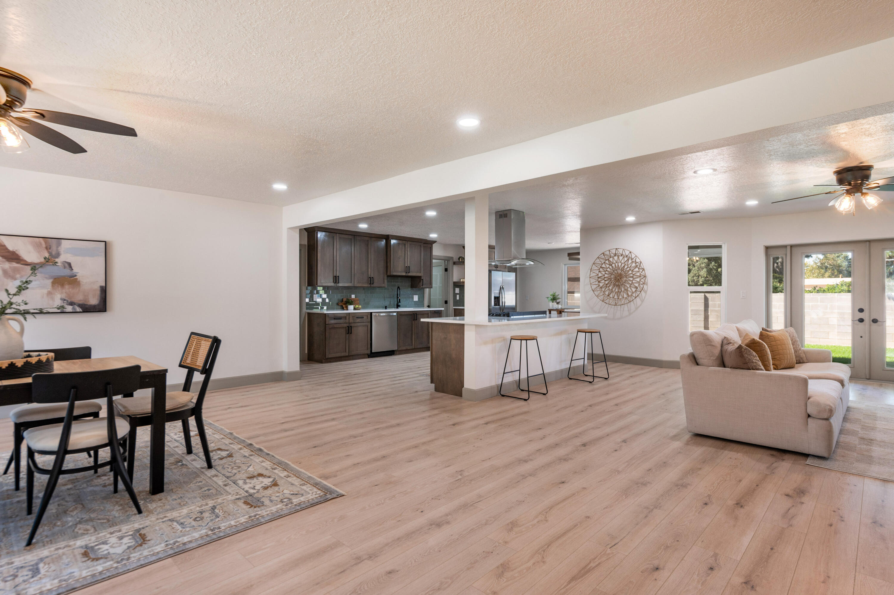 7015 Lantern Road Northeast Albuquerque, NM 87109 - Photo 5 of 44 Gallery Image 5