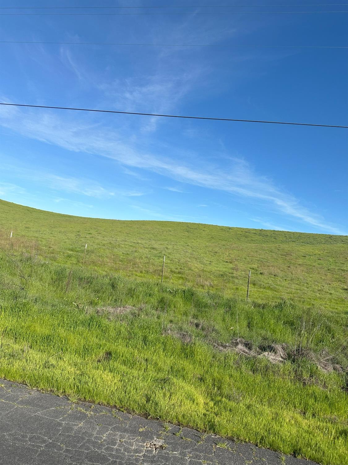 400 Crabtree Road Waterford, CA 95386 - Photo 4 of 13 a view of an ocean