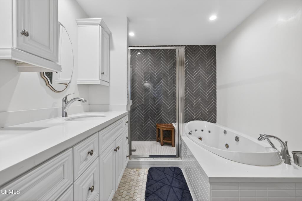 3746 Dunkirk Drive Oxnard, CA 93035 - Photo 19 of 34